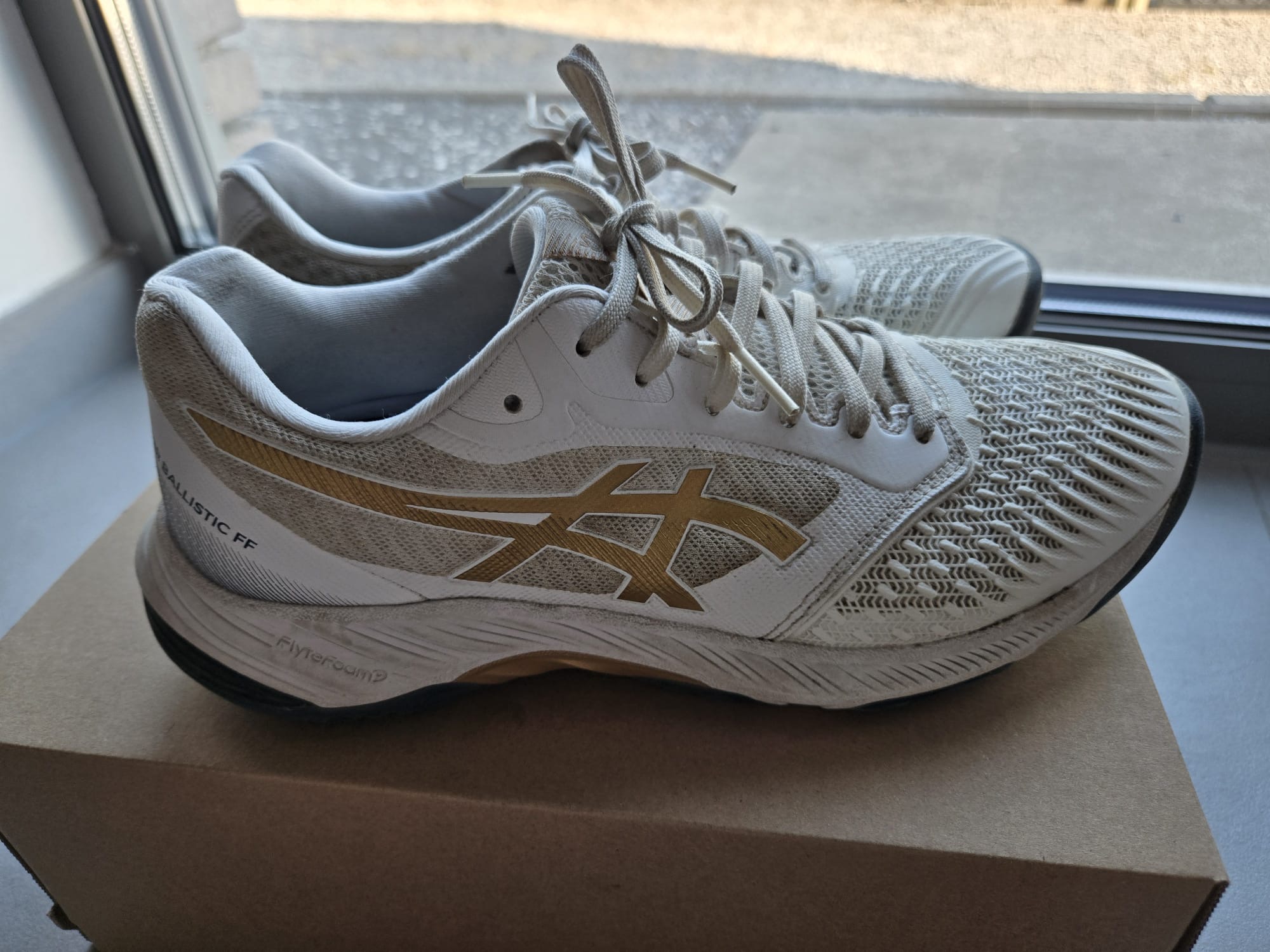 Asics schoenen